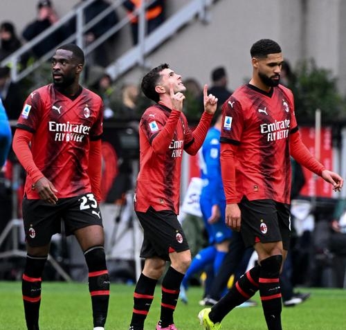 完美体育官方-AC米兰球星因伤缺席下一轮比赛，球队备战备受影响的简单介绍